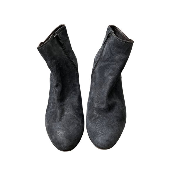 AGL Gray Suede Leather Double Buckle Detail Wedge Booties Size 6 EU36 - Picture 2 of 8